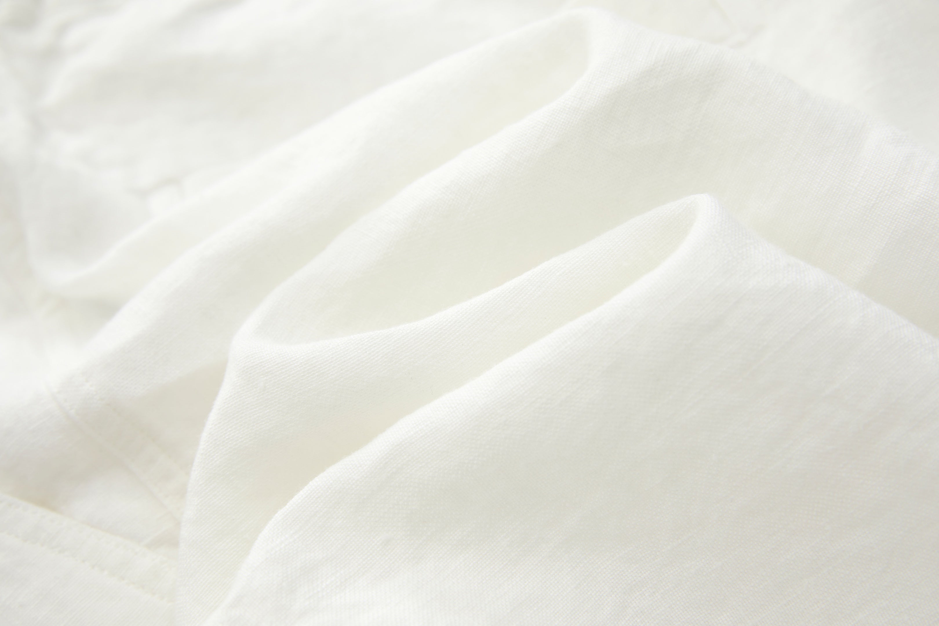 Bermuda Linen Shorts White