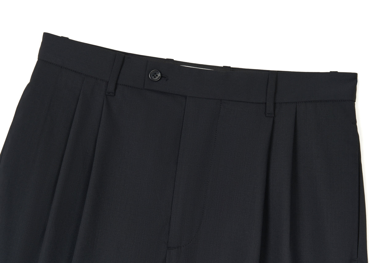 Two-Tuck Trousers Black — pleated waistband and front fastening detail